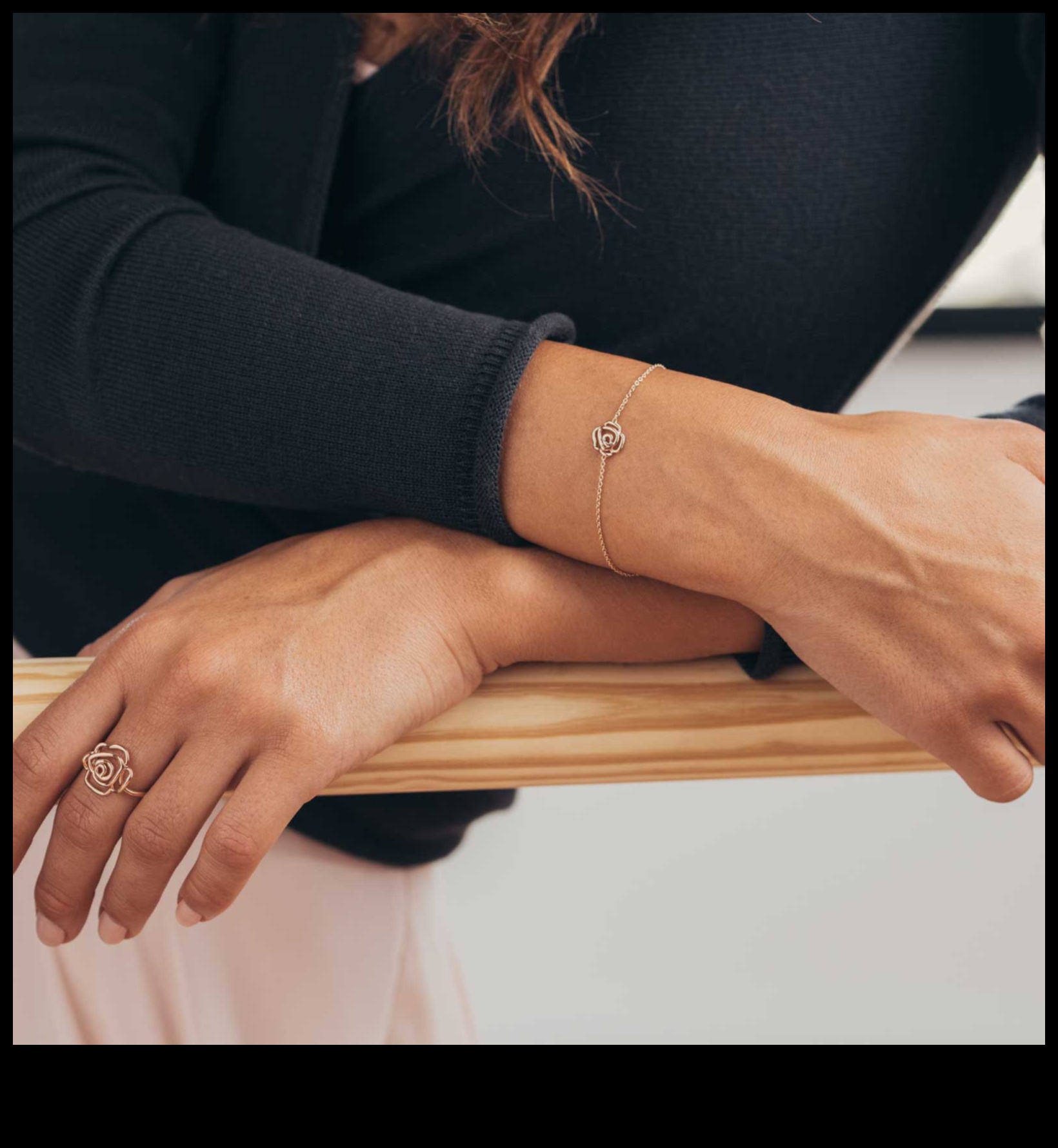 Perfecțiunea încheieturii mâinii: Dezvăluie frumusețea brățărilor noastre