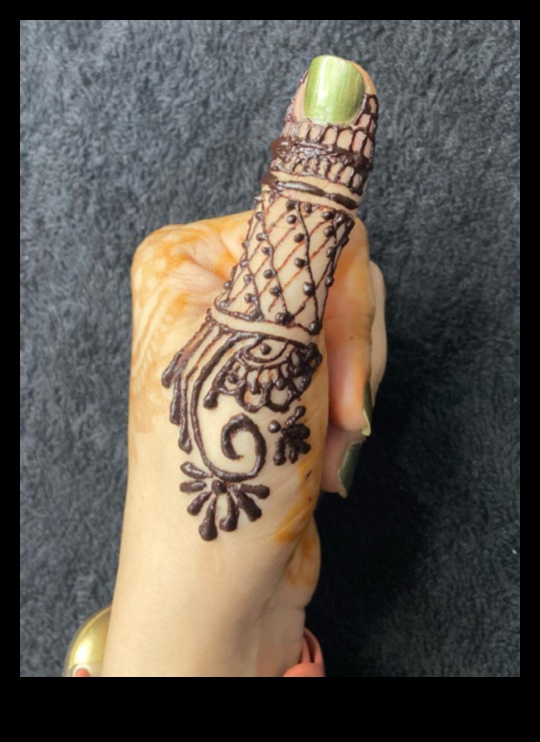 Impresii cu cerneală: înălțați stilul cu degetul minuscul, elegant și elegant