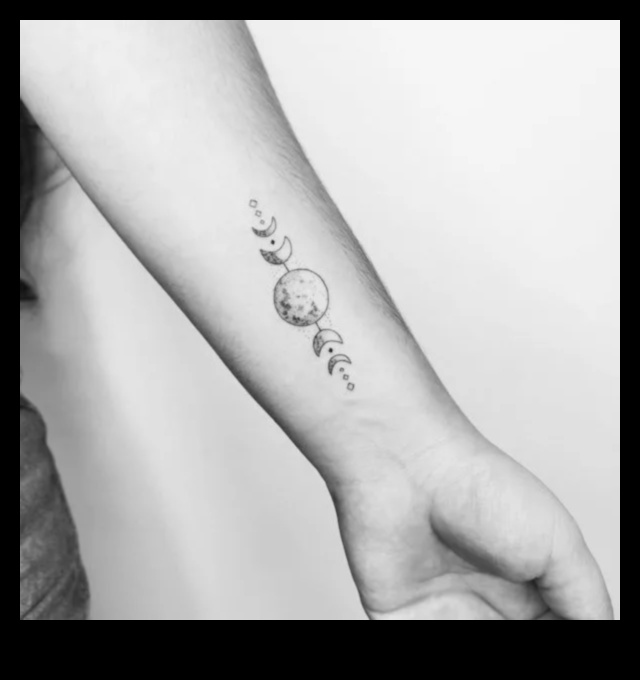 Subtile Charms Tatuaje elegante la încheietura mâinii pentru fiecare estetică 3 Farmece subtile: tatuaje elegante la încheietura mâinii pentru fiecare estetică