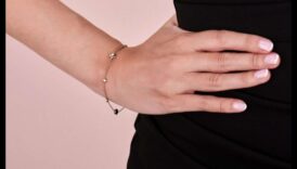 Perfecțiunea încheieturii mâinii: Dezvăluie frumusețea brățărilor noastre