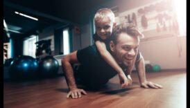 Fitness și distracție: sfaturi pentru cadou pentru tatăl activ