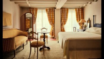 Tehnologie și textile: televizoare cu rame acoperite cu material textil pentru o estetică confortabilă